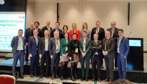 Solar Heat Europe collaborates with the pulp & paper industry on their decarbonisation journey